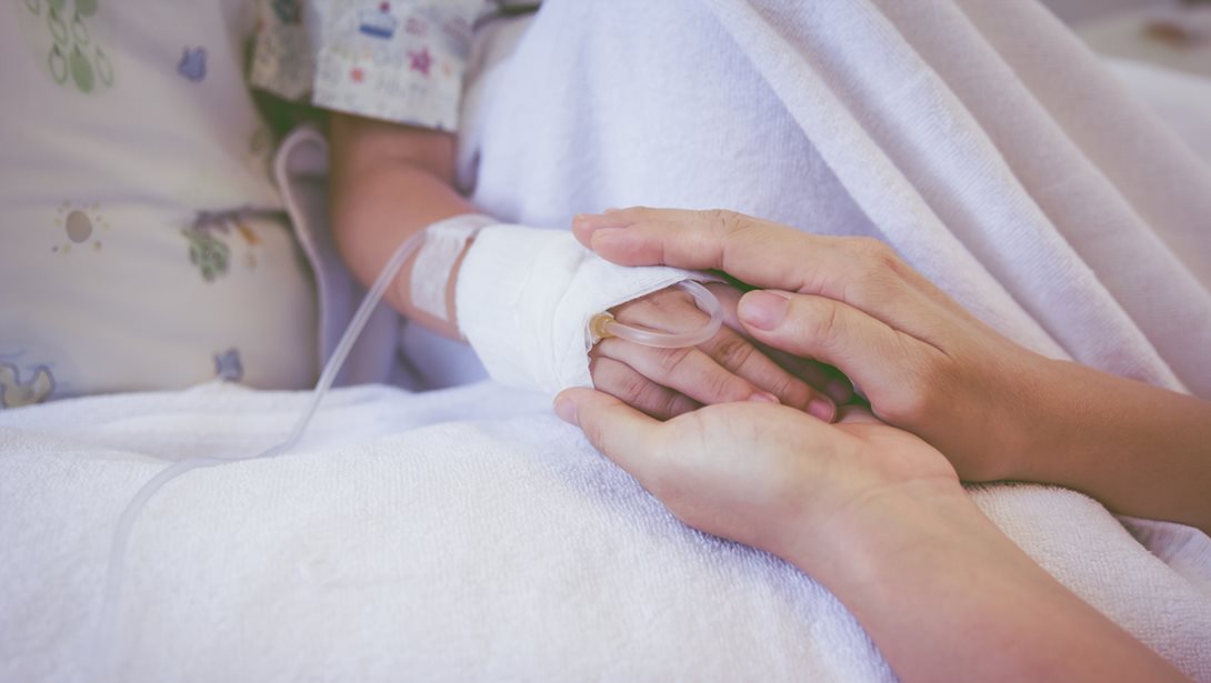 Παίδων: 2χρονο παιδάκι χειρουργήθηκε επειγόντως- Η διοίκηση ζήτησε 1400 ευρώ από την ανασφάλιστη μητέρα