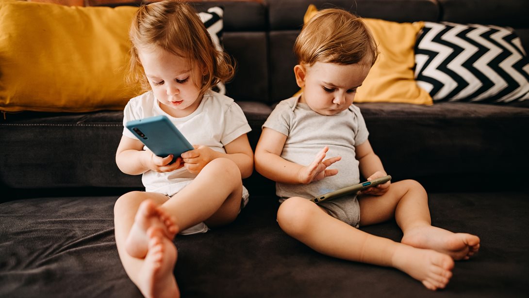 Γιατί δεν θέλω το παιδί μου να βλέπει βίντεο στο διαδίκτυο ακόμα κι αν είναι ασφαλή;