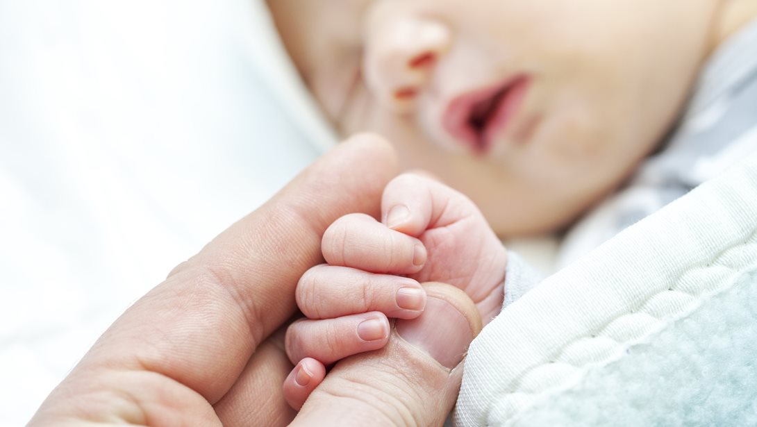 Από τη μάχη με τον καρκίνο στη μητρότητα: Η απίστευτη ιστορία της Ειρήνης Κόκκα