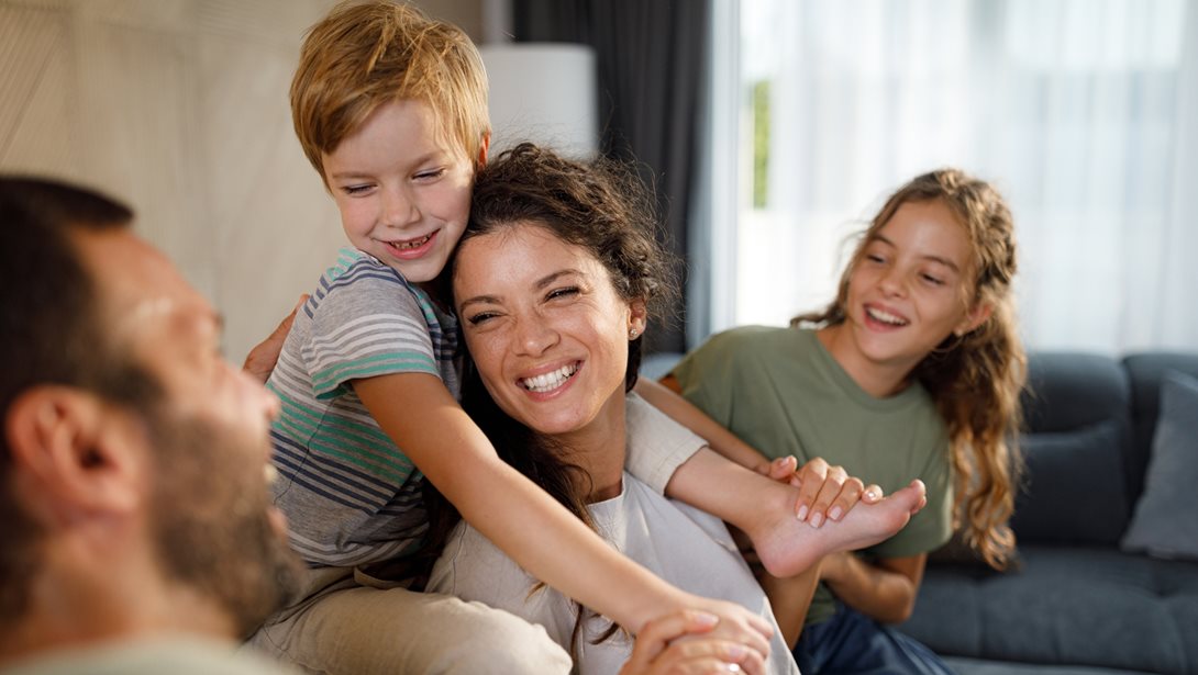 Γονείς ελικόπτερα, τίγρεις ή φάροι: Αυτά είναι τα 10 πιο δημοφιλή γονεϊκά στιλ ανατροφής