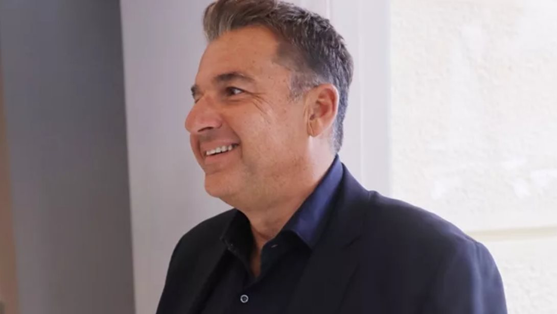 Οικογενειακές στιγμές για τον Γιώργο Λιάγκα - Το σπάνιο κλικ με τους γιους τους