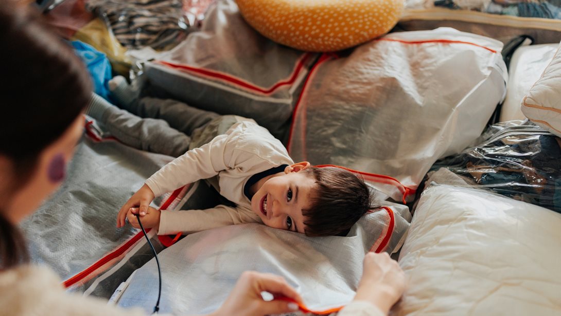 6 tips που θα σε βοηθήσουν να "κατεβάσεις" σωστά τα καλοκαιρινά σου ρούχα