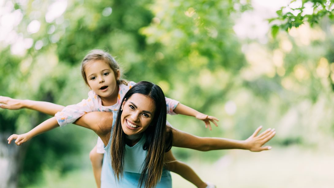 Γιατί τον Μάιο οι μαμάδες νιώθουμε περισσότερη εξάντληση;