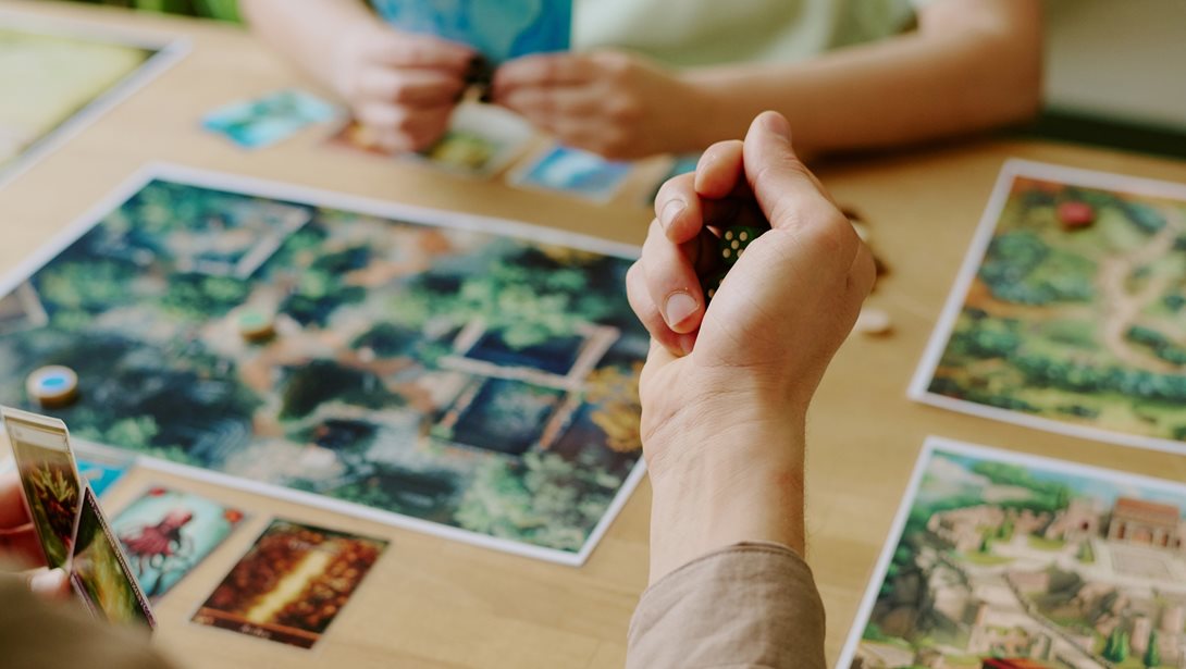 5 οφέλη που χαρίζουν τα επιτραπέζια στην ανάπτυξη των παιδιών