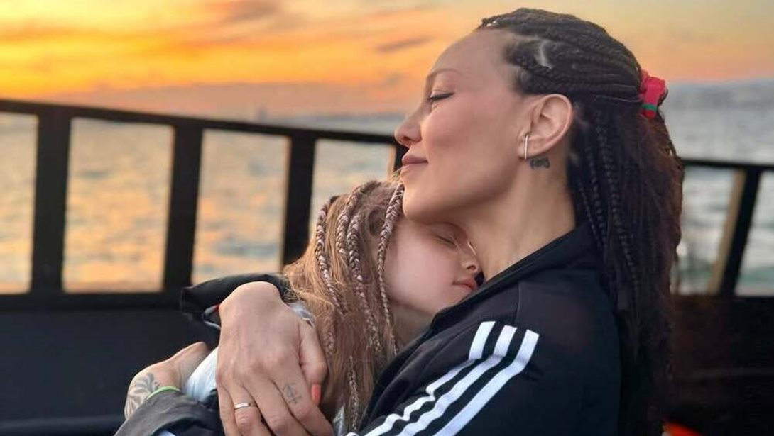 Η Πηνελόπη Αναστασοπούλου σε οικογενειακές διακοπές στην Κρήτη