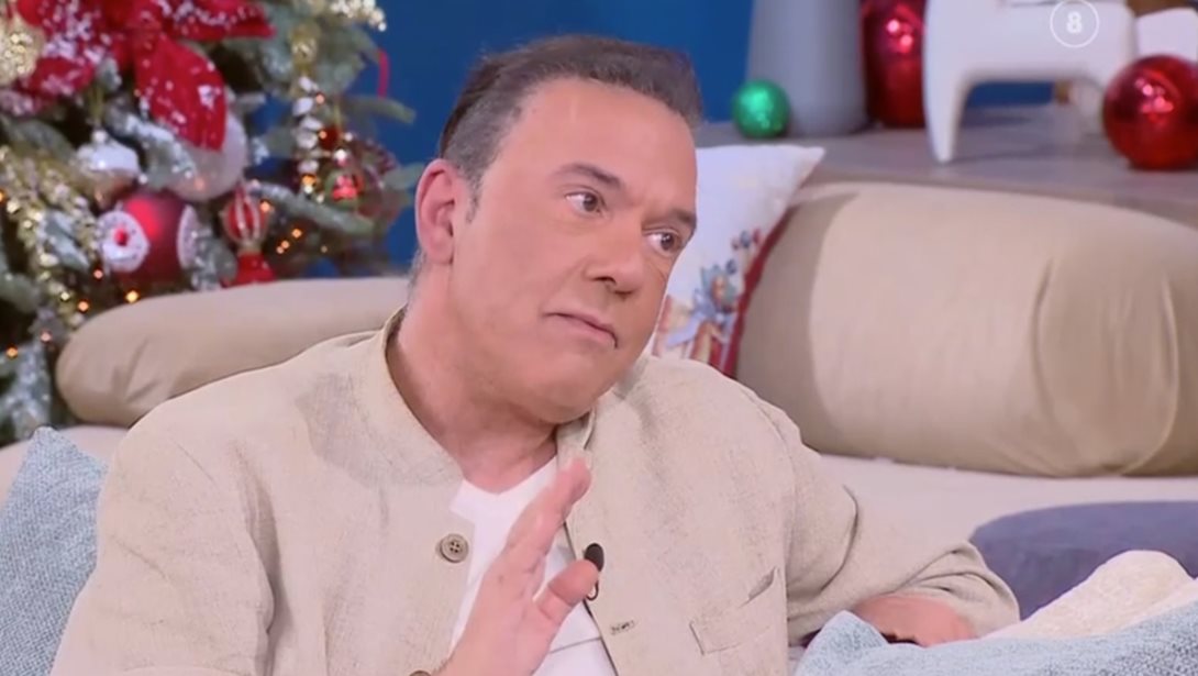 Ποσειδώνας Γιαννόπουλος: "Η μητέρα μου έδειχνε να αποδέχεται τη σεξουαλικότητά μου. Ο πατέρας μου όχι"