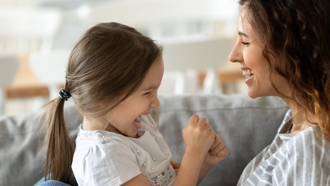 Το παιδί δεν σε ακούει; Με αυτά τα 6 βήματα θα το καταφέρεις
