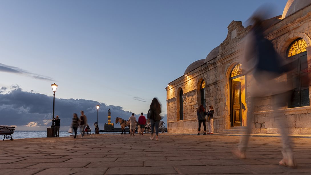 Εφιαλτική εκδρομή στα Χανιά - 12 μαθητές από την Αθήνα διακομίστηκαν σε Κέντρο Υγείας με συμπτώματα δύσπνοιας