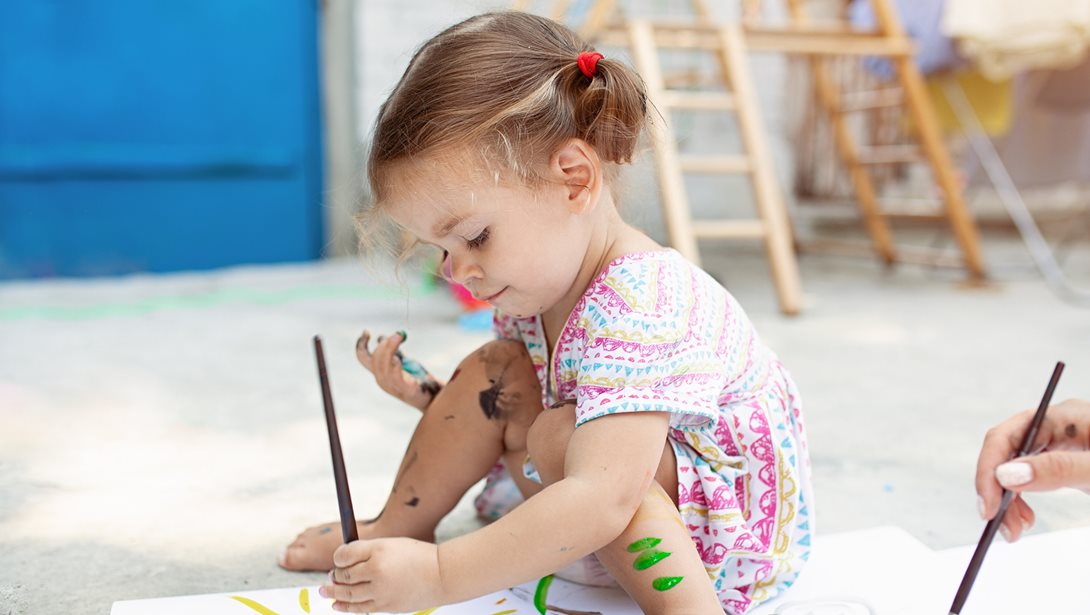 5 δραστηριότητες για να περάσεις όμορφα με τα παιδιά στο σπίτι το καλοκαίρι