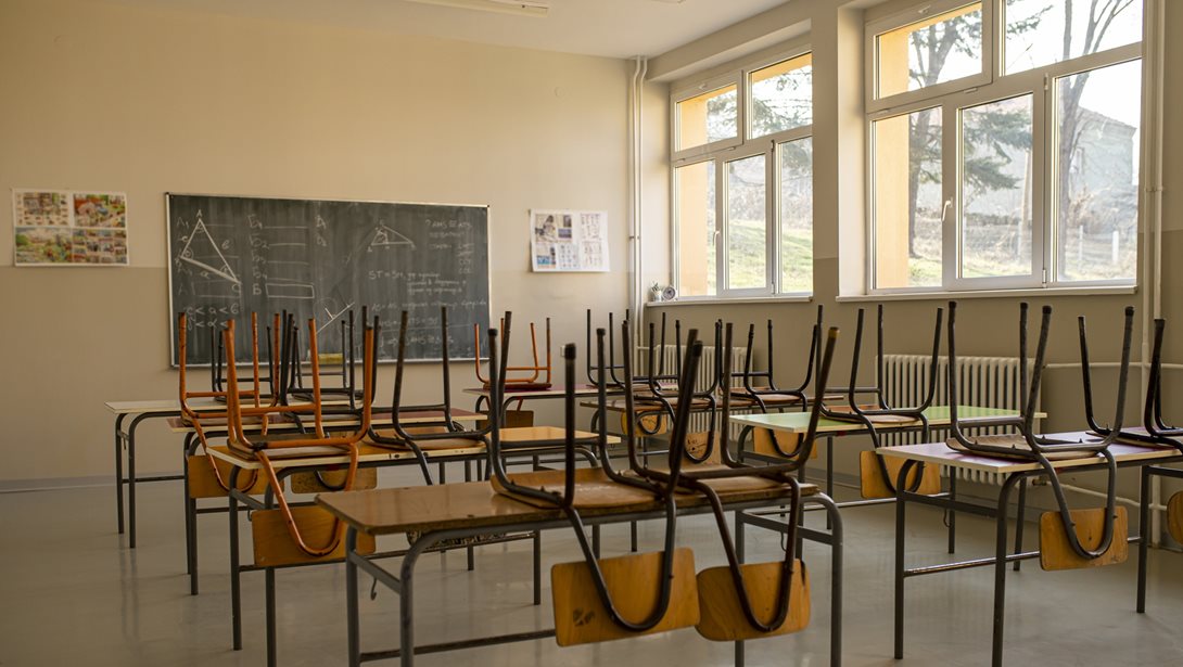 "Στο δημόσιο σχολείο έχουν θέση όσοι και όσες το στηρίζουν καθημερινά"