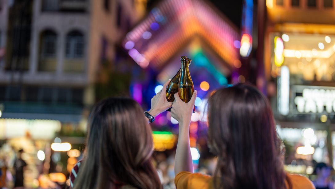 Αλκοόλ, κάπνισμα, παράνομες ουσίες, τυχερά παιχνίδια: Οι συνήθειες των 16χρονων στην Ελλάδα