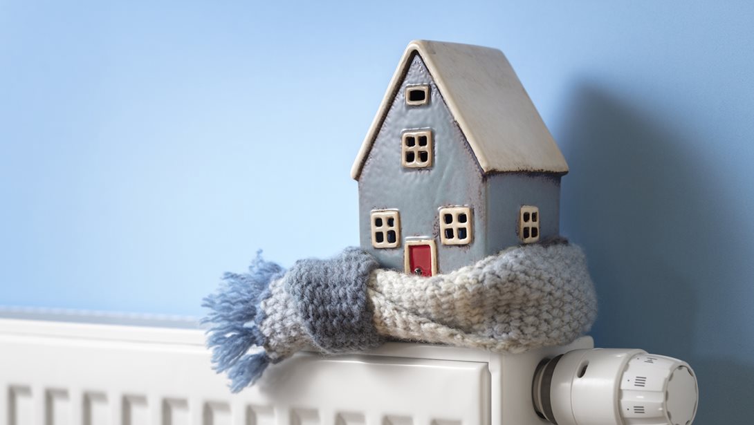 Τι πρέπει να κάνεις πριν ανάψεις το καλοριφέρ: Το hack που θα σε σώσει από τη σκόνη