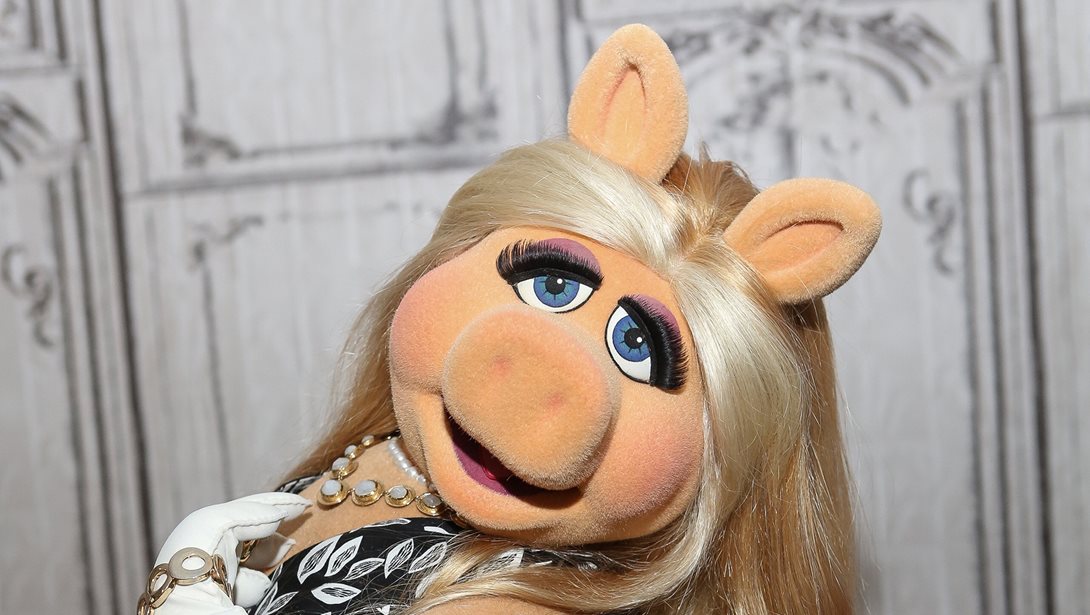 Miss Piggy: Η Muppet ηρωίδα που μας έμαθε ότι τα κορίτσια είναι πρωταγωνίστριες επιστρέφει με δική της ταινία!