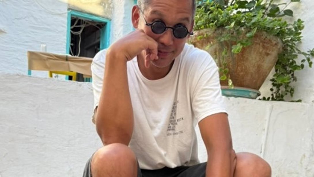 Μεγάλωσαν πολύ! Ο Σωτήρης Κοντιζάς φωτογραφίζει τα τρία παιδιά του στις διακοπές στη Σχοινούσα