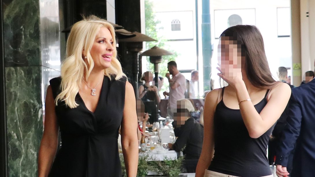Λάουρα Λάτσιου: Η πρώτη τηλεοπτική εμφάνιση της κόρης της Ελένης Μενεγάκη πέντε χρόνια μετά την εκπομπή-φινάλε της μητέρας της