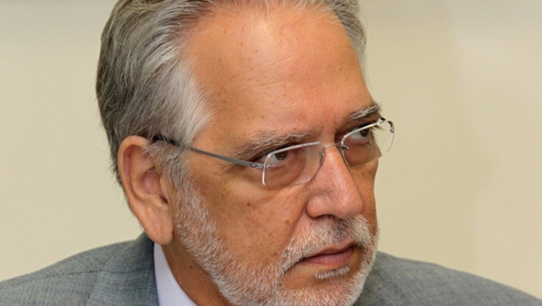 Γεώργιος Χρούσος: "Τα παιδιά είναι πιο ευάλωτα στο στρες. Για να ευχαριστήσουν τους γονείς τους, τους καλοπιάνουν"