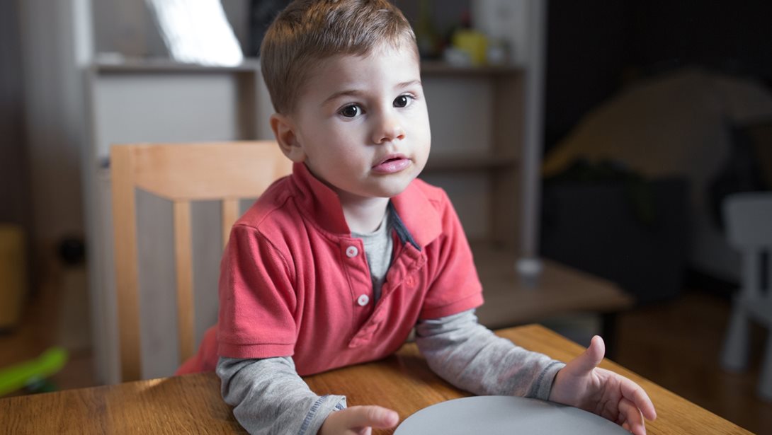 Το παιδί πεινάει κάθε 20 λεπτά; Γιατί συμβαίνει και τι σημαίνει