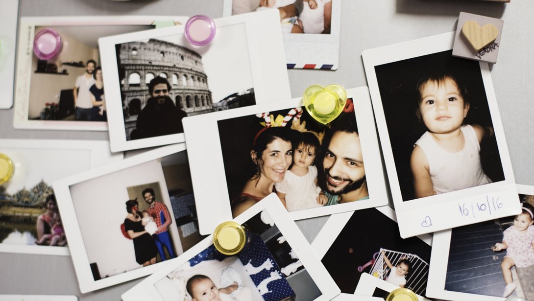 Οι νέοι τρόποι με τους οποίους οι γονείς κρατούν αναμνήσεις