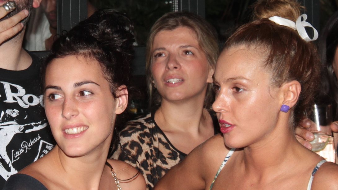 Τάμτα: Η φωτογραφία της από την εφηβεία, αγκαλιά με το μωρό της