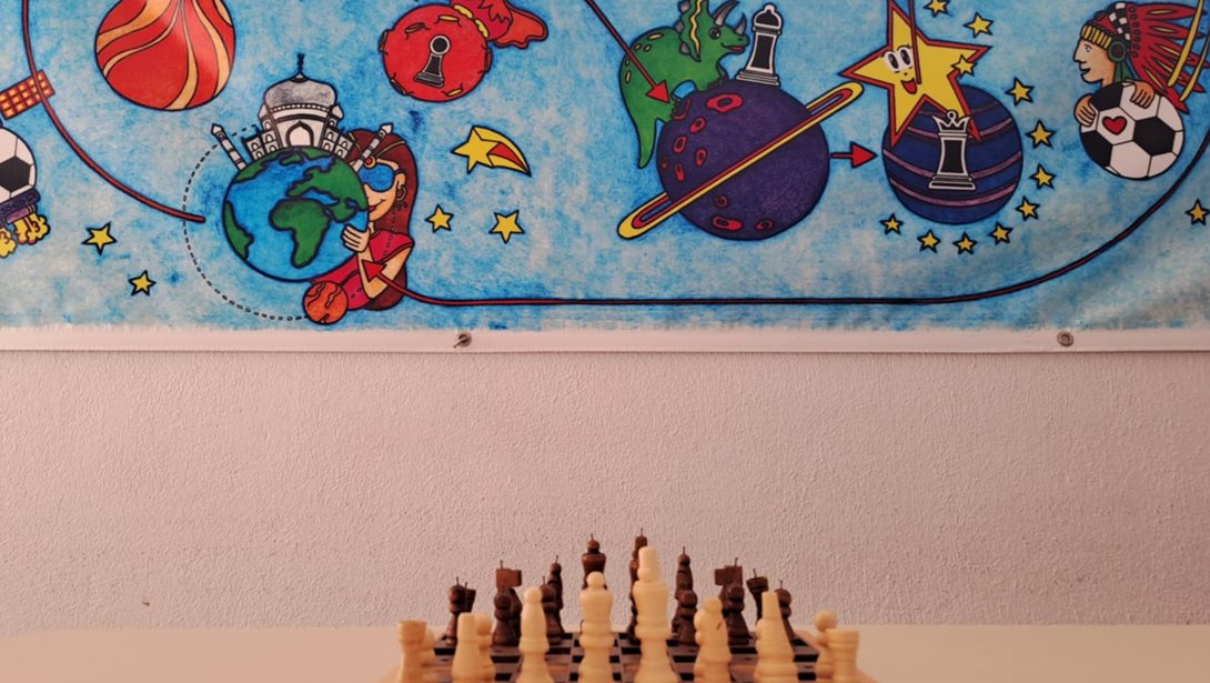 Μια σκακιέρα μαθαίνει τα ανθρώπινα δικαιώματα στους μαθητές