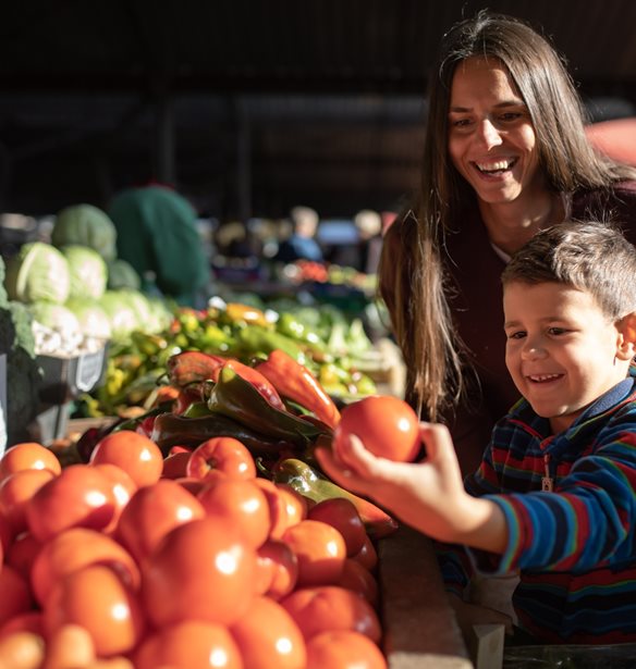4 βόλτες με τα παιδιά που τους μαθαίνουν τον κόσμο των μεγάλων