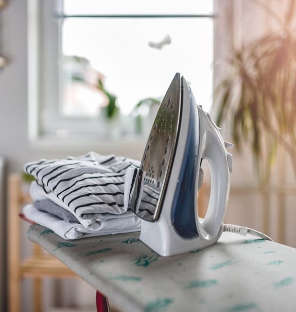 Κάνε το σίδερό σου σαν καινούριο με 2 υλικά που έχεις πάντα στο σπίτι