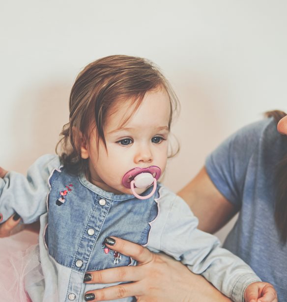 Επηρεάζει η πιπίλα την ομιλία του παιδιού;