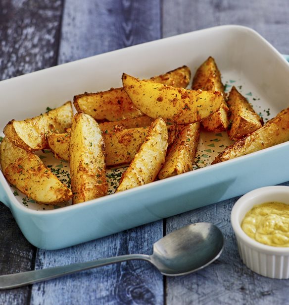 Τραγανές πατάτες φούρνου- Η εύκολη συνταγή για το εορταστικό τραπέζι