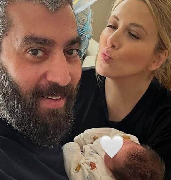 H Φωτεινή Πετρογιάννη γιορτάζει τα πρώτα γενέθλια του γιου της