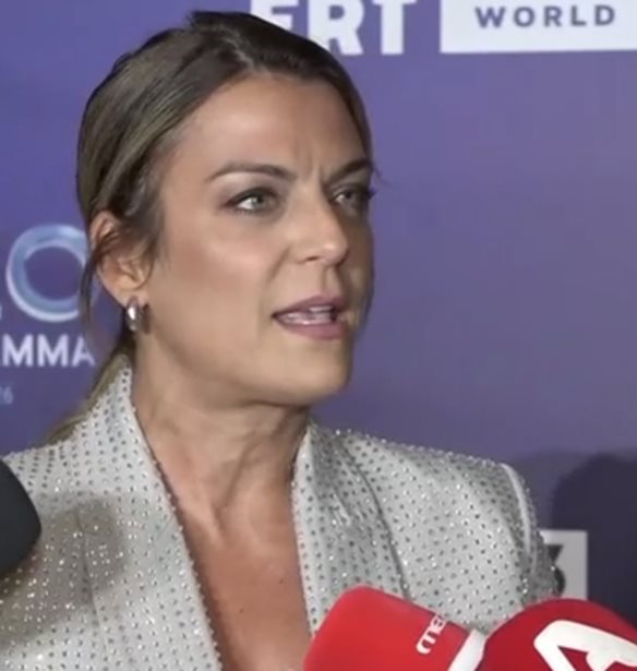 Χριστίνα Βραχάλη: "Ό,τι και να κάνω ο πατέρας μου νιώθει περήφανος. Ένας λόγος παραπάνω ότι γύρισα στην ΕΡΤ"