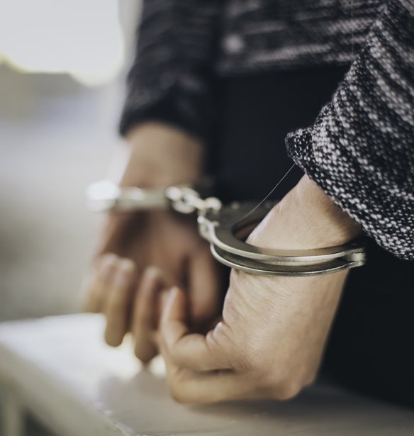 Νεοζηλανδή μάνα- φόνισσα: Σκότωσε τα 2 παιδιά της και τα έκρυβε 4 χρόνια σε βαλίτσες - Το λάθος που την έκαψε