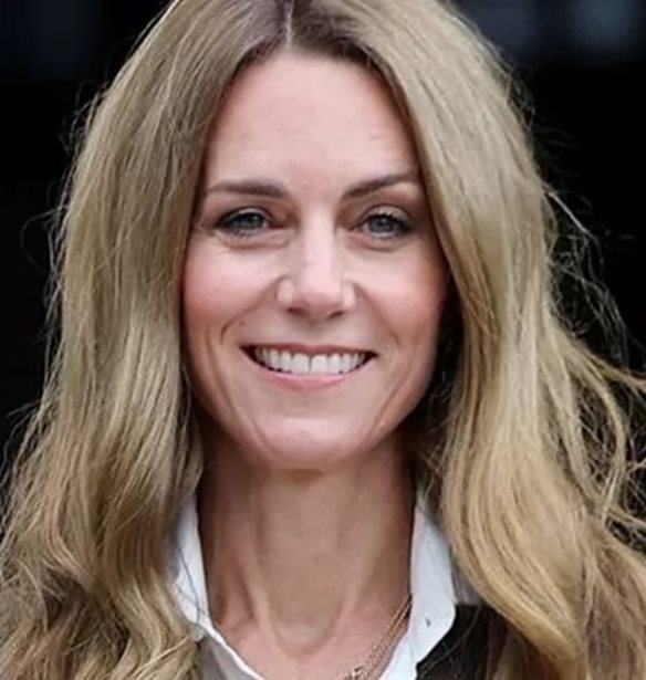 Όταν η περούκα της Kate έδειξε τη γυμνή αλήθεια μιας κοινωνίας