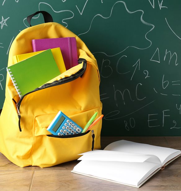 Για να ελαφρύνει η σχολική τσάντα: Ξεκινά το πρόγραμμα για τις ατομικές σχολικές θυρίδες στα δημοτικά