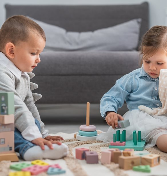 "Μέχρι τα 3 τους χρόνια, τα παιδιά δεν χρειάζονται άλλα παιδιά, χρειάζονται εμάς"