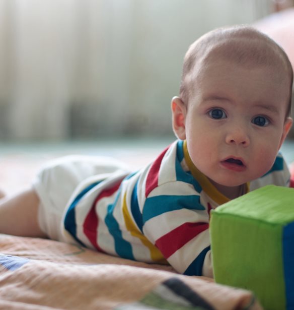 4 συνήθειες των γονιών που καθυστερούν την ανάπτυξη του εγκεφάλου του μωρού τους