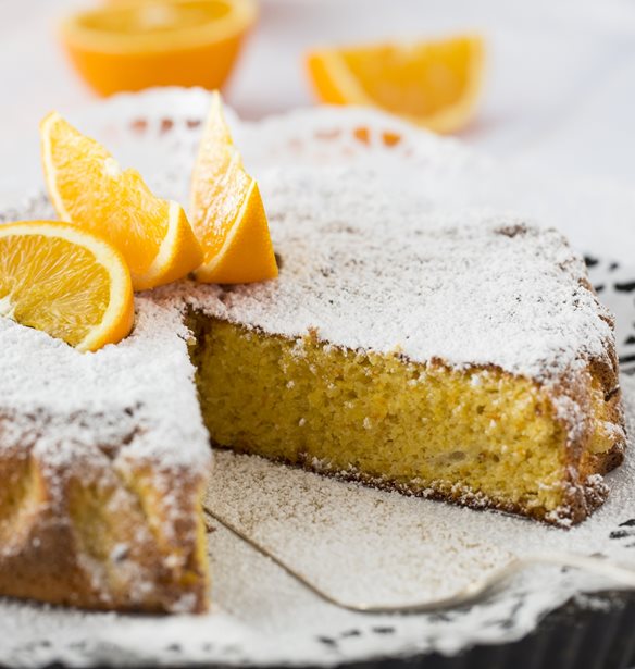 Bασιλόπιτα κέικ με πορτοκάλι - Η συνταγή για να την κάνεις αρωματική και αφράτη