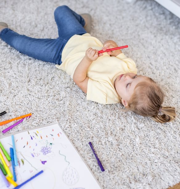 Σημάδια από μαρκαδόρους στο χαλί: Ο πανεύκολος τρόπος για να τα αφαιρέσεις