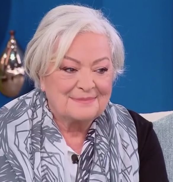 Τάνια Τσανακλίδου: "Η μητέρα μου διαγνώστηκε με πολύ επιθετικό καρκίνο. Είπα "άσε τα μεγάλα σχέδια""