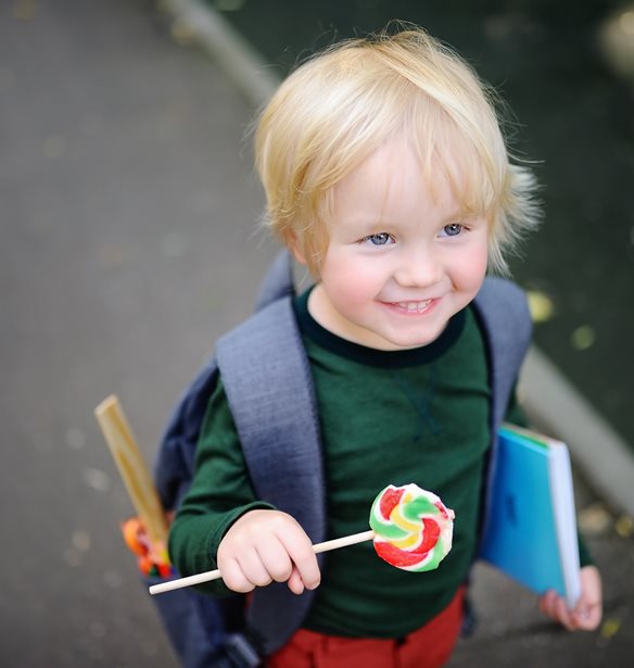 Πρέπει να δίνουν οι δάσκαλοι γλυκά στο σχολείο; Η μαμά που είπε "φτάνει πια" κι έγινε viral