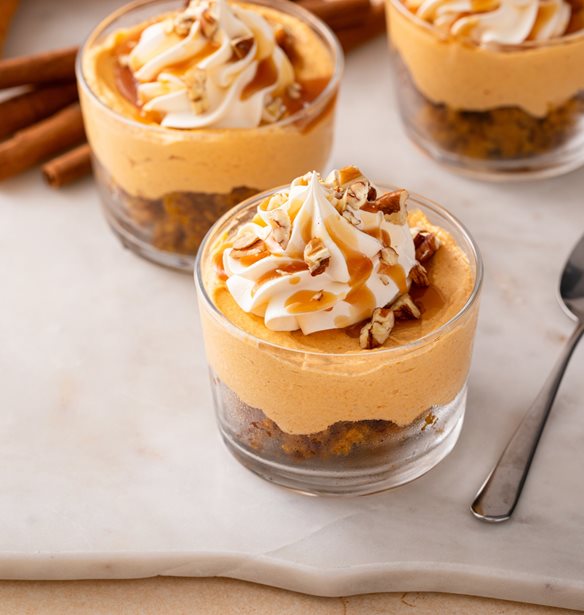 Μόνο 3 υλικά: Λαχταριστά, mini cheesecakes καραμέλας χωρίς ψήσιμο