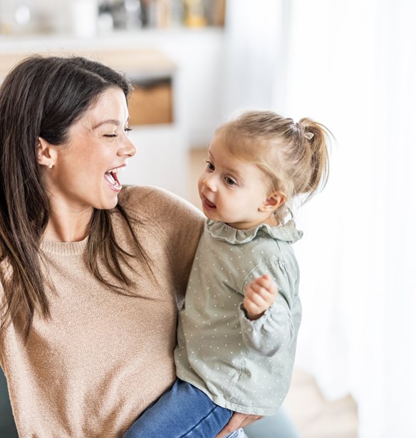 7 δεξιότητες που αναπτύσσει το μωρό μέσα από τα παιδικά τραγούδια