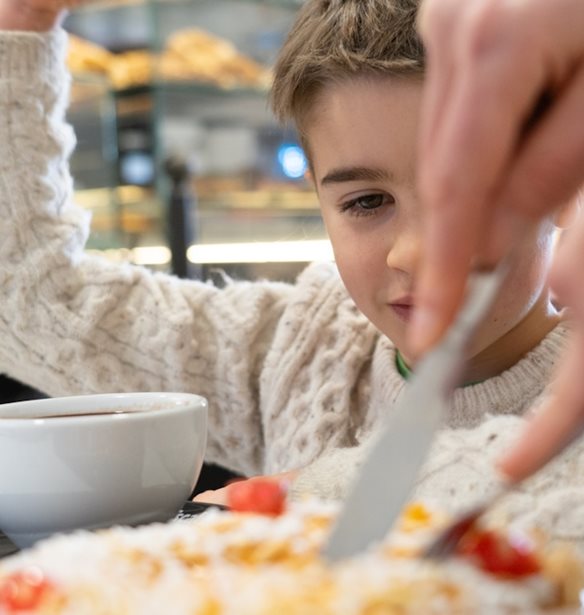Πώς θα καταλάβεις αν τα ασημένια μαχαιροπίρουνά σου είναι πολύτιμα;