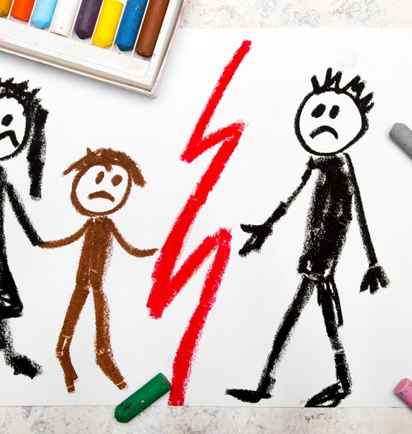 Μαμά vs. Μπαμπάς: Πώς να αντιμετωπίζεις τον αυστηρό γονιό χωρίς συγκρούσεις