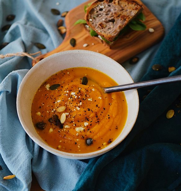 Η θρεπτική χειμερινή σούπα για ενέργεια που βοηθά το πεπτικό - τη συστήνει η διατροφολόγος