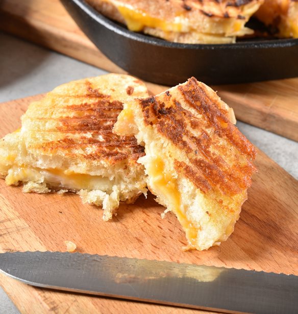 "Έξυπνο" τοστ χωρίς ψωμί - Με μόλις 3 υλικά!