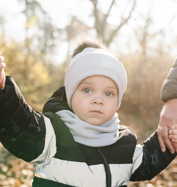 Μεγάλωσες χωρίς αποδοχή; Πώς αυτό επηρεάζει σήμερα το παιδί σου;