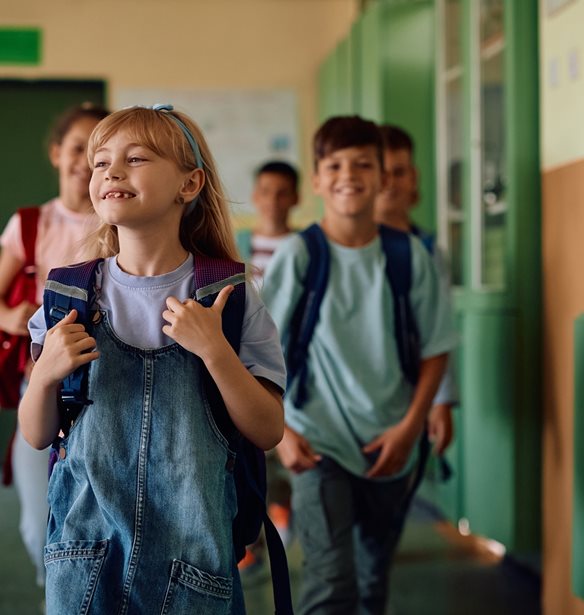 3 φράσεις που κάνουν το παιδί να ανυπομονεί για το σχολείο