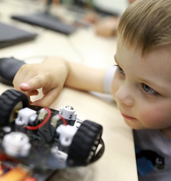 Ρομποτάκια στα νηπιαγωγεία: Πως οι μικροί μαθητές αναπτύσσουν δεξιότητες μέσω της Εκπαιδευτικής Ρομποτικής