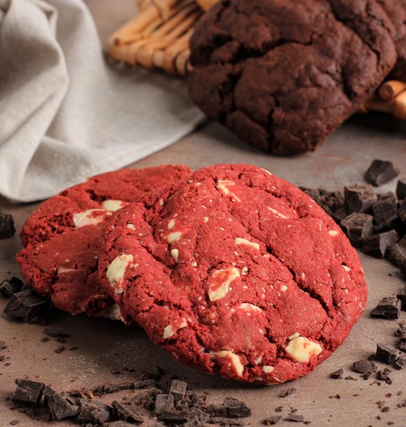 Μπισκότα red velvet: Τα σπιτικά soft cookies που πρέπει να δοκιμάσεις