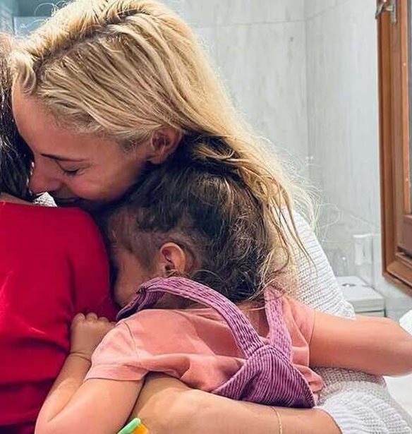 "Έγινες παλικαράκι": H Δούκισσα Νομικού φωτογράφισε τη στιγμή που συγκινεί όλες τις μαμάδες με τα παιδιά τους